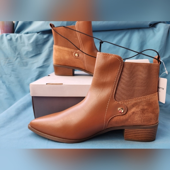 Liz Claiborne Womens Barrington Stacked Heel Booties honey ginger color - Picture 5 of 12